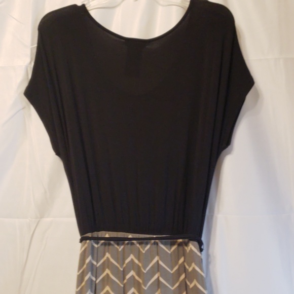 🎁SOLD💟VINTAGE DESIGN HISTORY MAXI DRESS - Picture 8 of 8